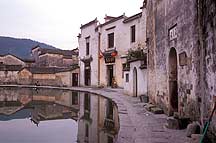 Hongcun village - Yuezhao (Crescent Lake),Hongcun