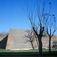 Picture of  --  Beijing City -- Chongwenmen Gate Wall