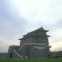 Jiang Lou,Tiananmen Square