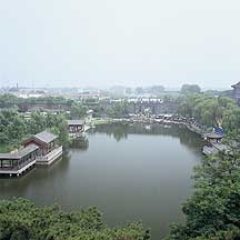 Picture of ɽ - ԰ Shanhaiguan Pass - Lake and Park