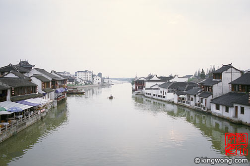 ҽ Zhujiajiao Town