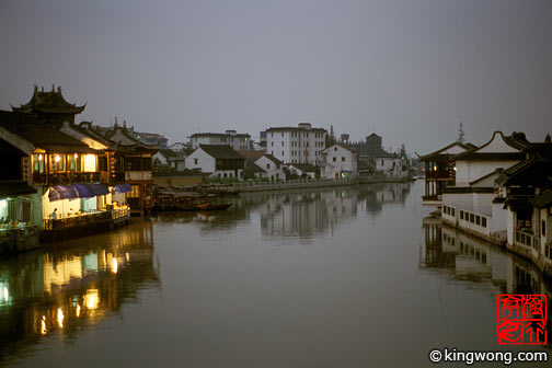ҽ Zhujiajiao Town