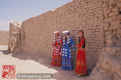 ߲ʳ - طŮ Gaochang Ruins - Local Beauties