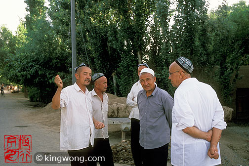 ³ -  Tulufan (Turfan) - Erabaoxiang folks