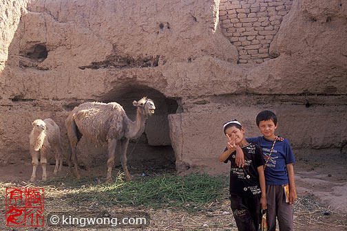 ³ - к Tulufan (Turfan) - Erabaoxiang boys