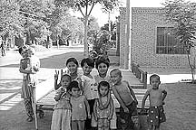 Tulufan (Turfan) - Erabaoxiang Children,Tulufan